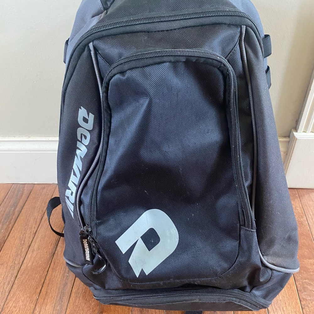 demarini softball/baseball bag